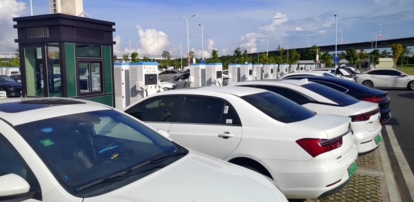 Gure energia ibilgailu berriak esportatzeko negozioa etengabe aurrera doa